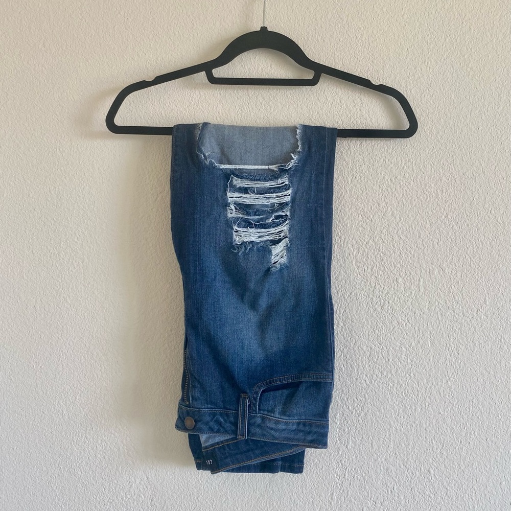 Fashion Nova Ripped Mom Jeans